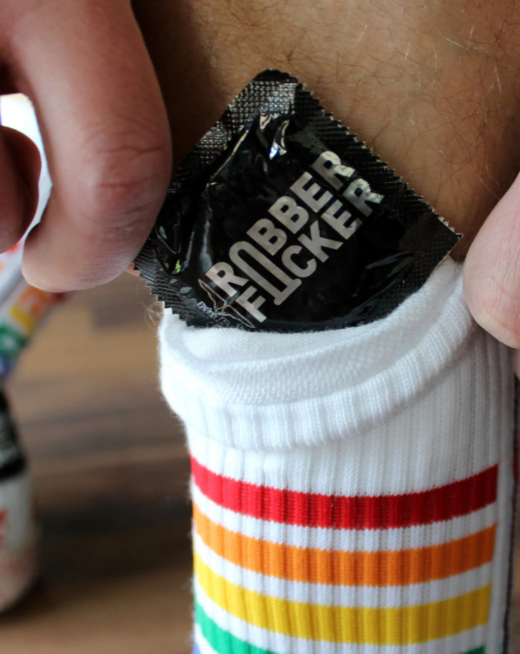 Socks Pride Sk8terboy – stílusos, szivárványos zokni - Image 6