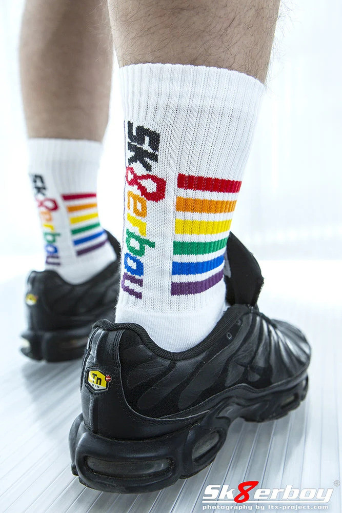 Socks Pride Sk8terboy – stílusos, szivárványos zokni - Image 9