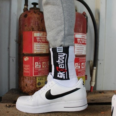 SMELLY Sk8erboy – stílusos fehér zokni fiatalos megjelenéssel - Image 2