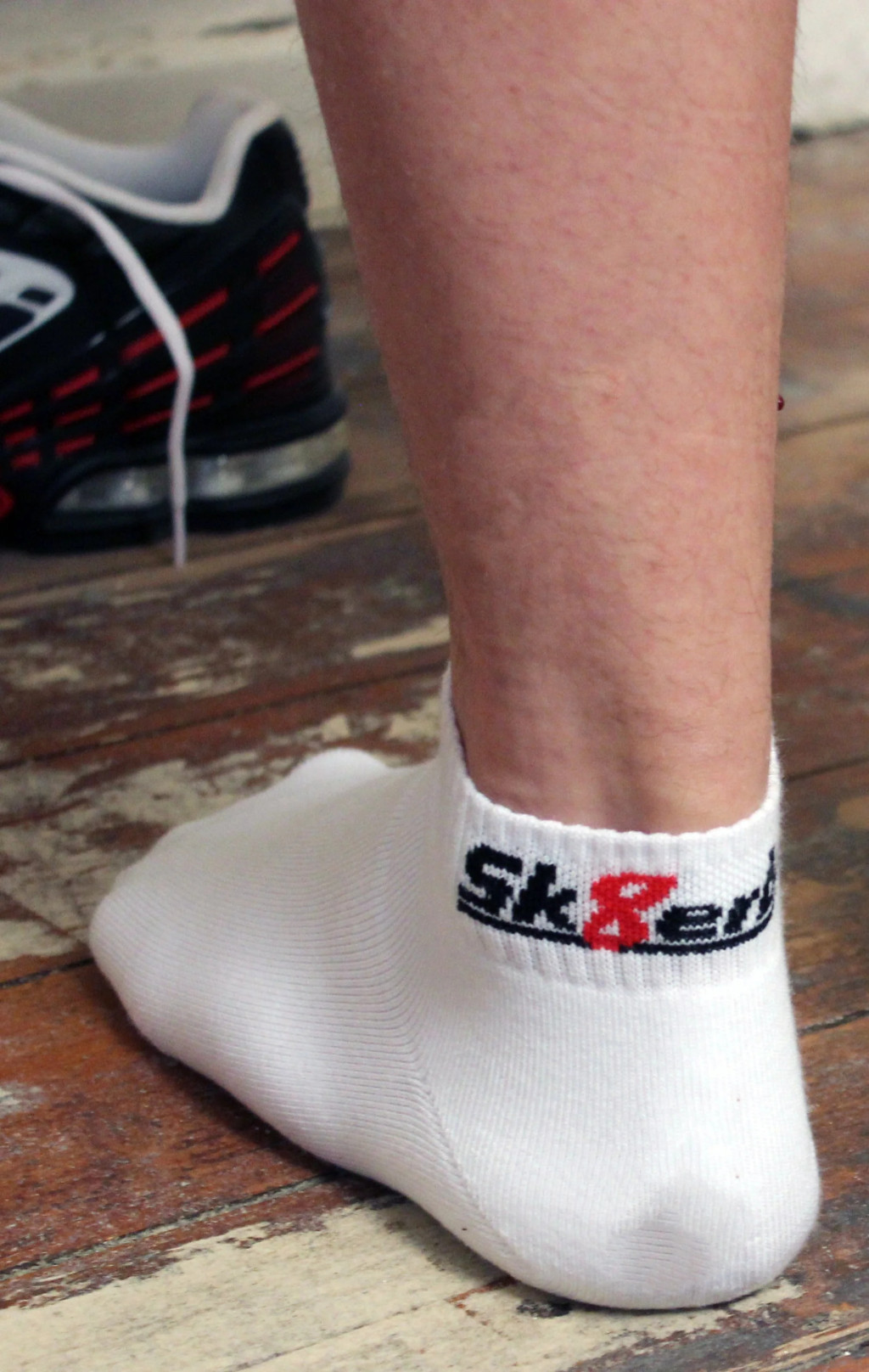 QUARTER Sk8erboy – prémium fehér alacsony zoknik - Image 3