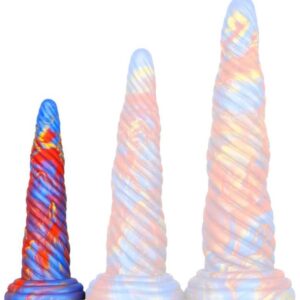 Strik Horn – prémium dildó 18 cm hosszú, érzéki élményhez