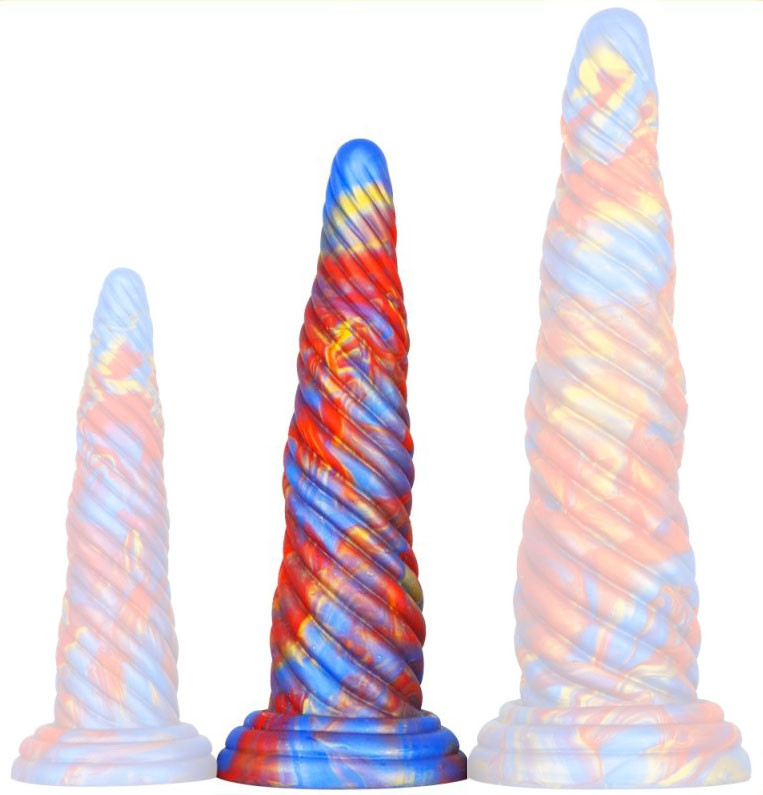 Strik Horn – prémium dildó 23 x 5,9 cm méretben