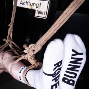 BUNNY ROPE - stílusos fehér zokni fiatalos ritmusban