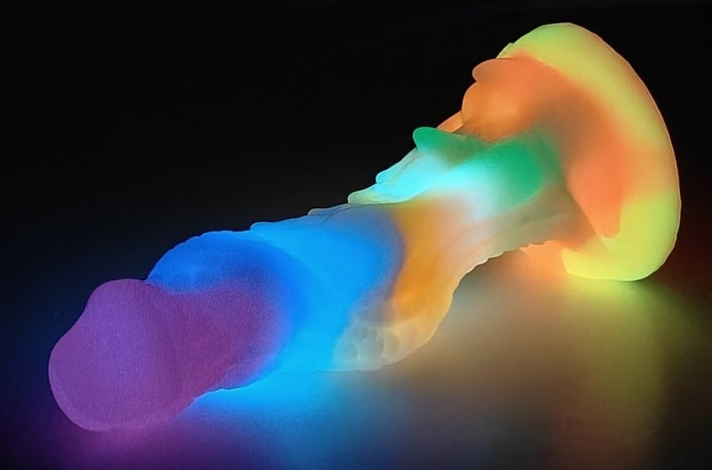 Phosphorescent ALIENY – fénylő dildó 18 x 4,8 cm - Image 5